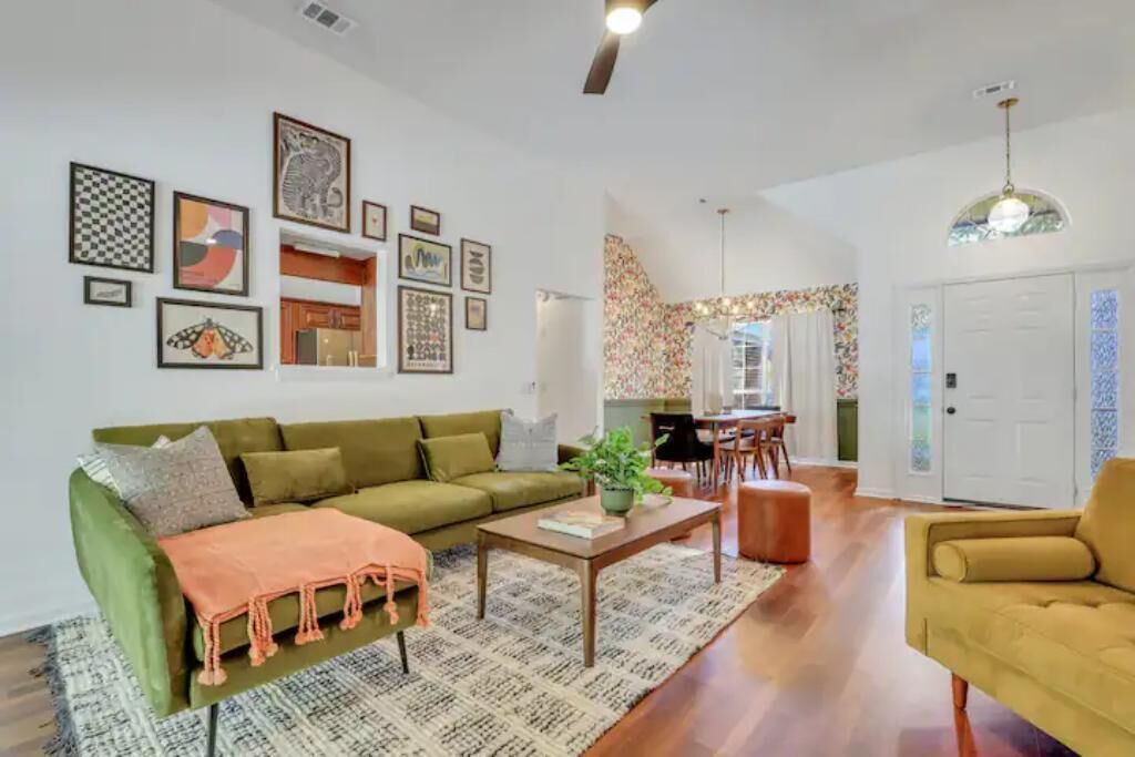 Photo of Bedroom in Savannah