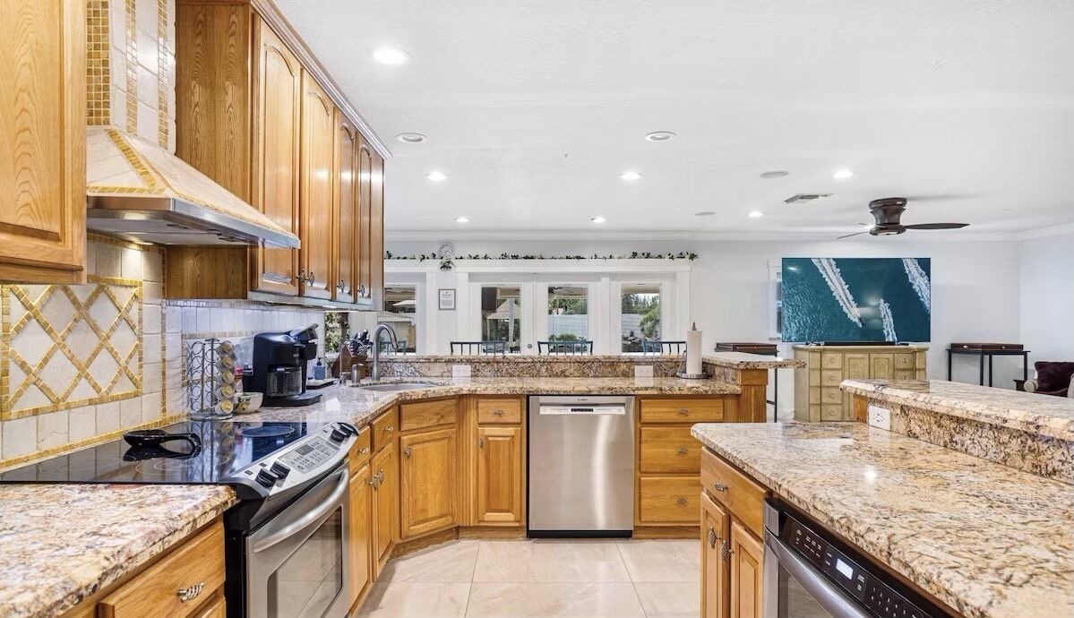 Photo of Kitchen in Green Meadow
