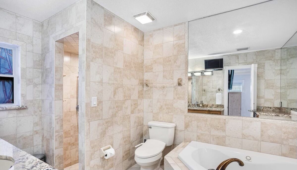 Photo of Bathroom in Green Meadow