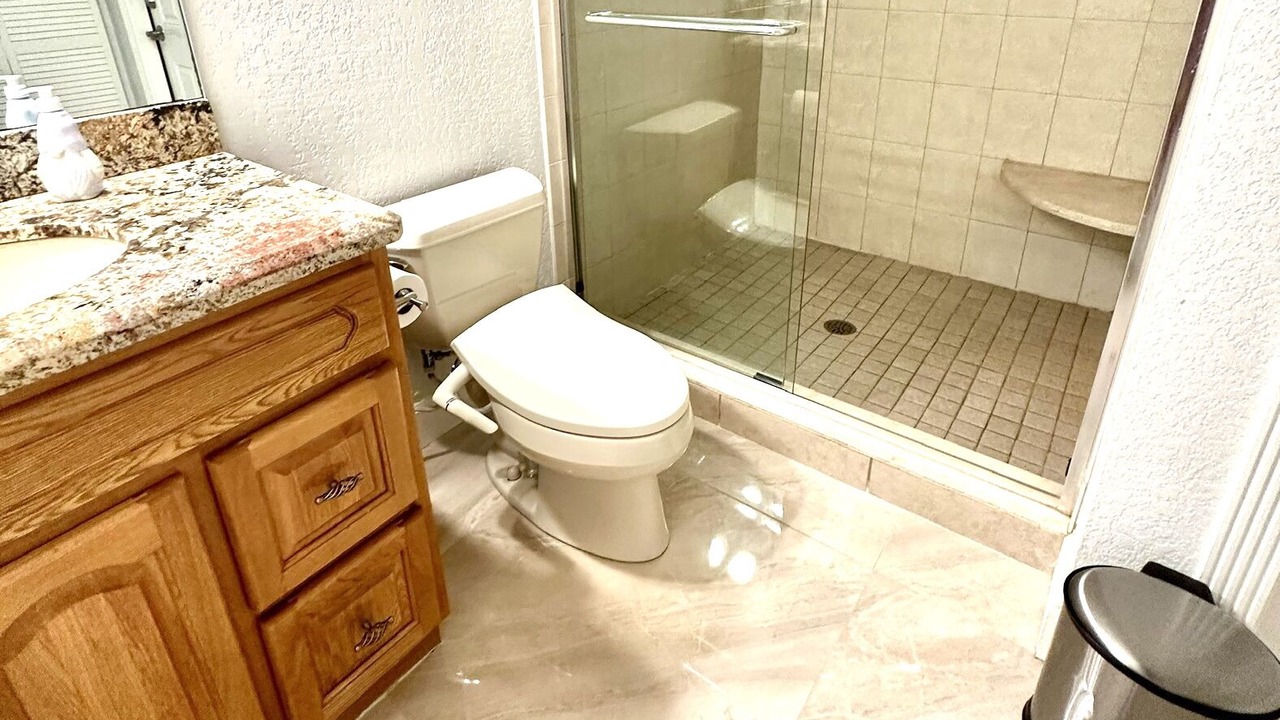 Photo of Bathroom in Green Meadow