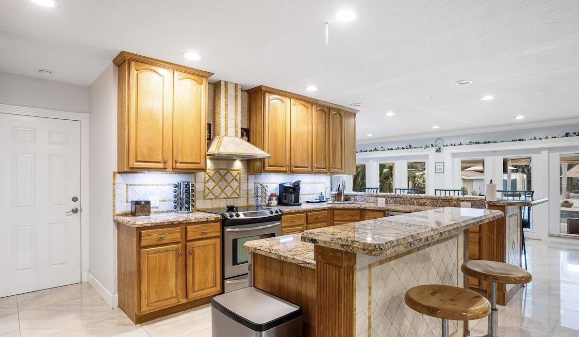 Photo of Kitchen in Green Meadow