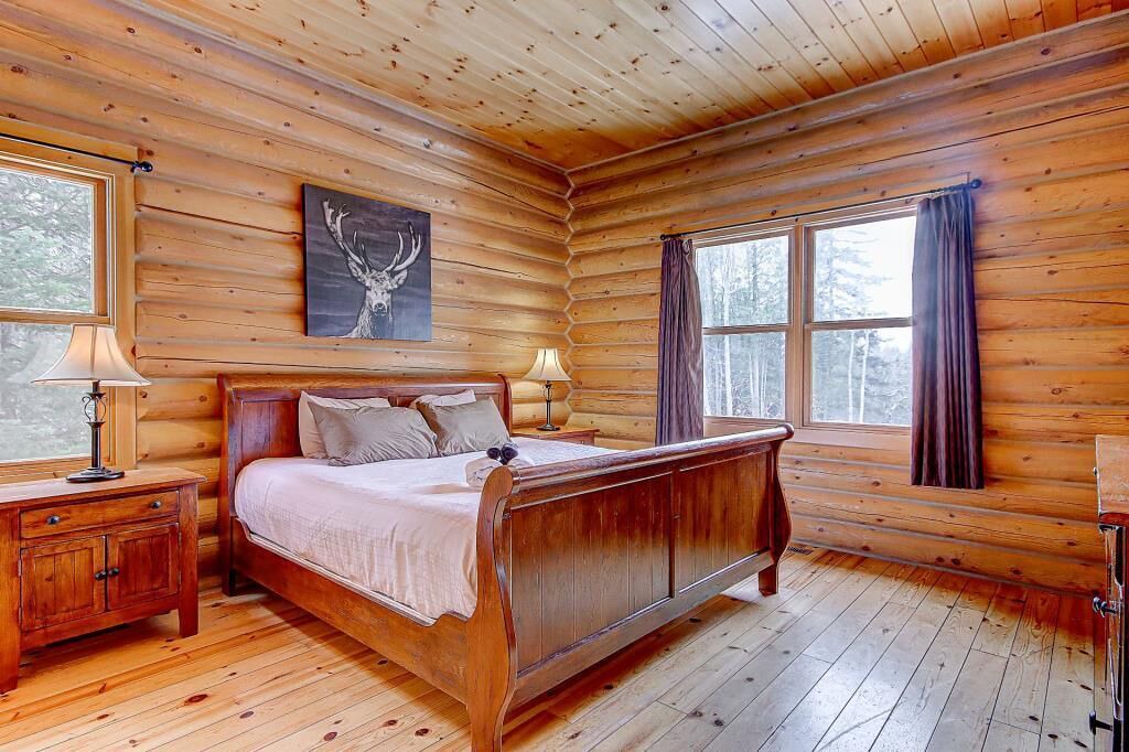 Photo of Bedroom in Fiddler Lake Resort