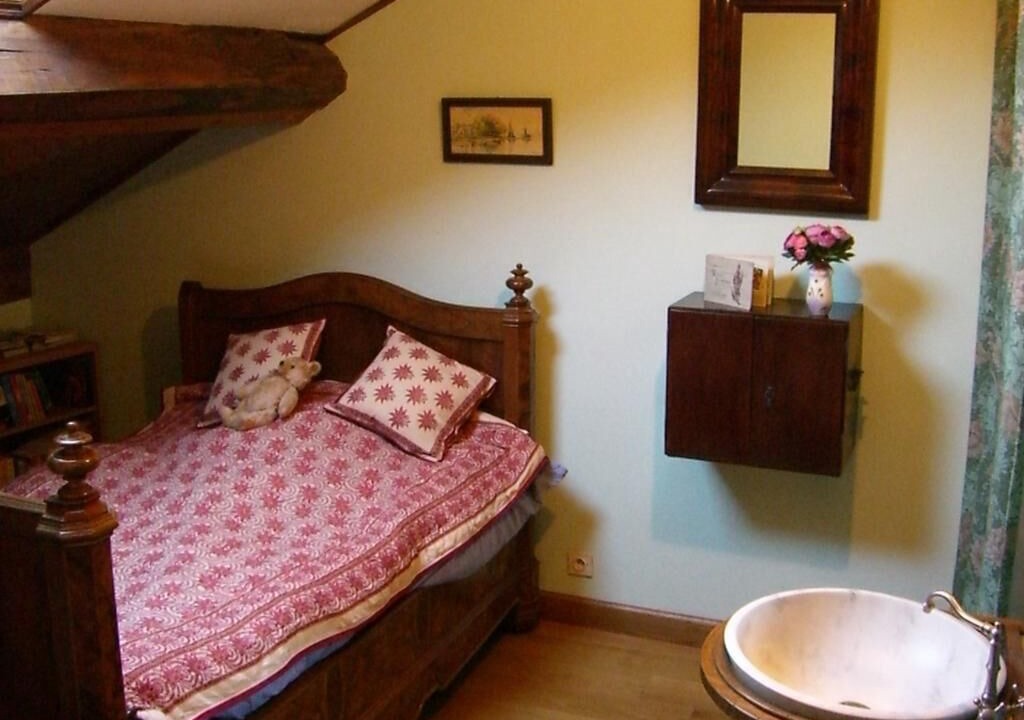 Photo of Bedroom in Semur-en-Auxois