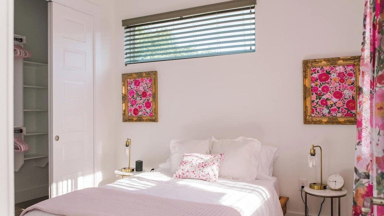 Photo of Bedroom in Foster Heights