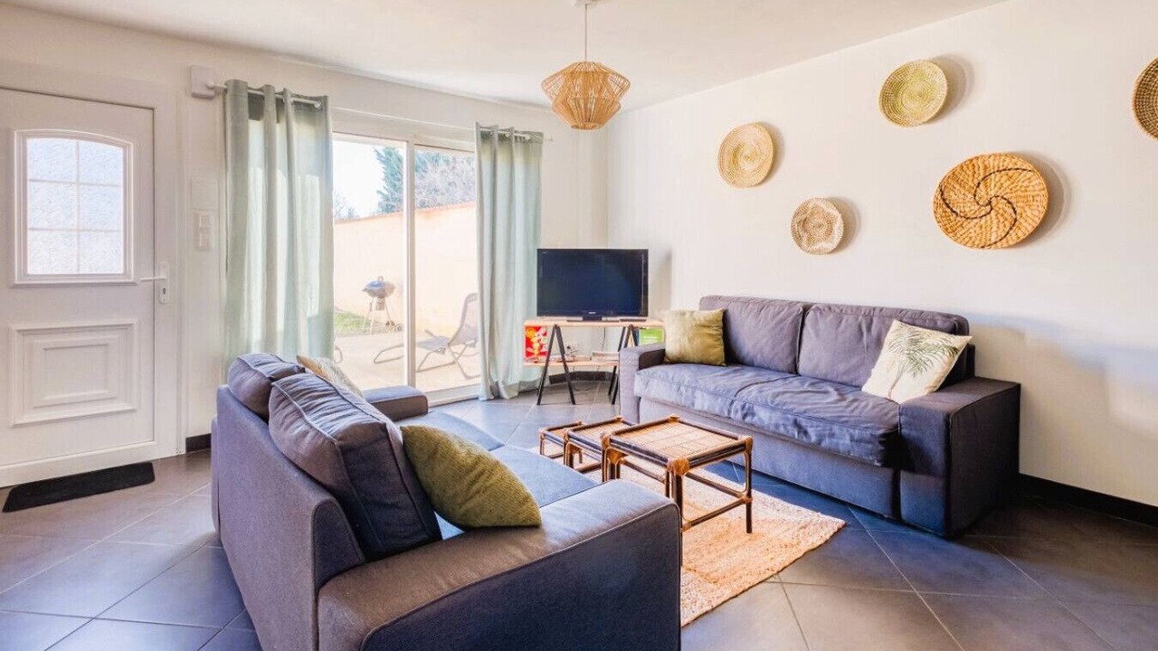 Photo of Livingroom in Peyrole