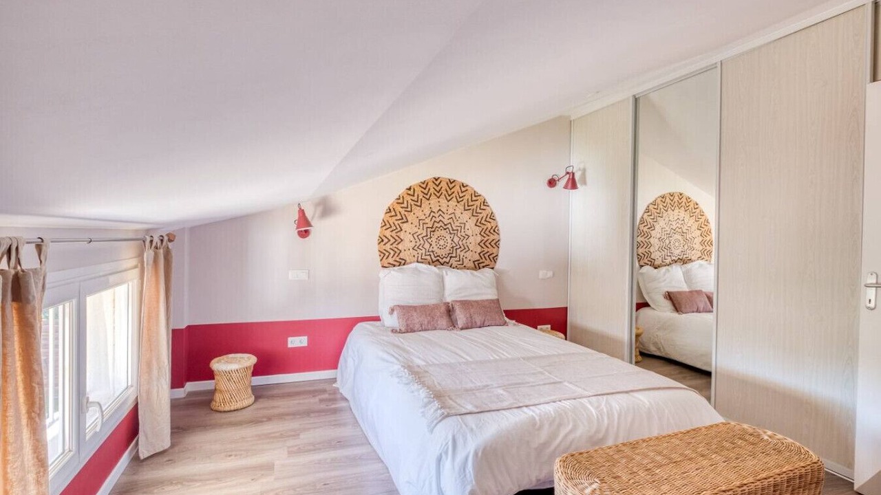 Photo of Bedroom in Peyrole