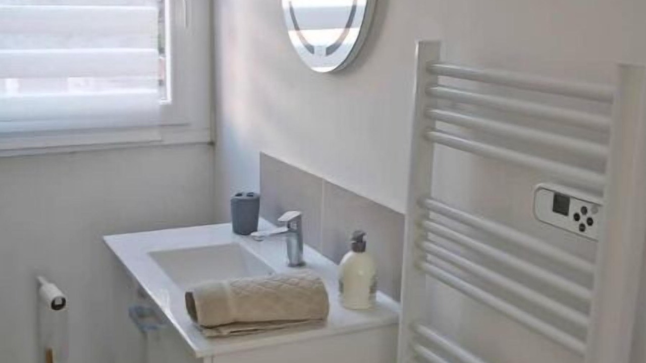 Photo of Bathroom in Joigny