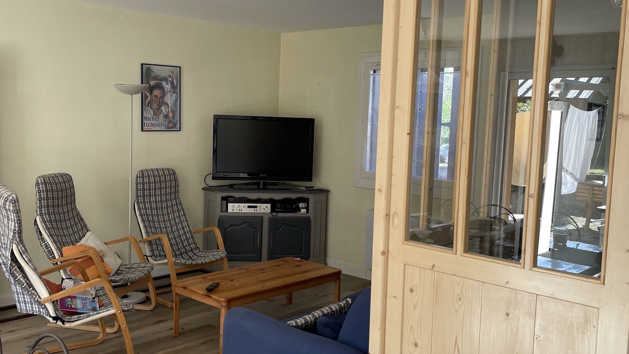Photo of Livingroom in Esquieze-Sere