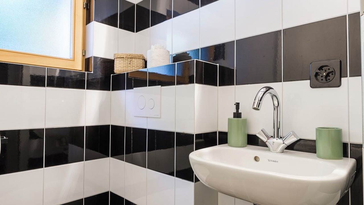 Photo of Bathroom in Sarreyer