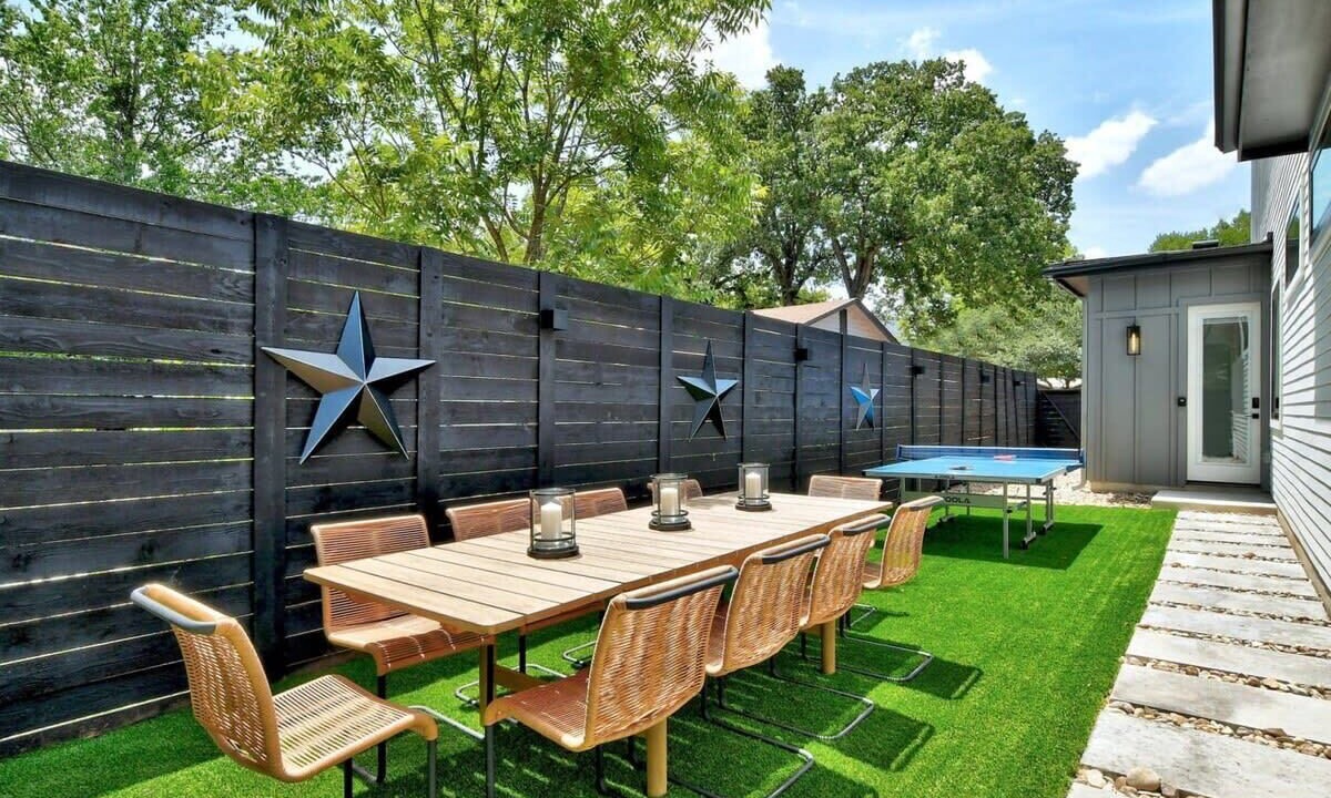 Photo of Outdoor in Montopolis