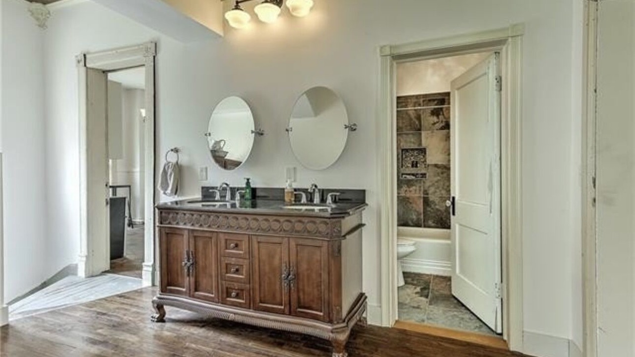 Photo of Bathroom in Leavenworth