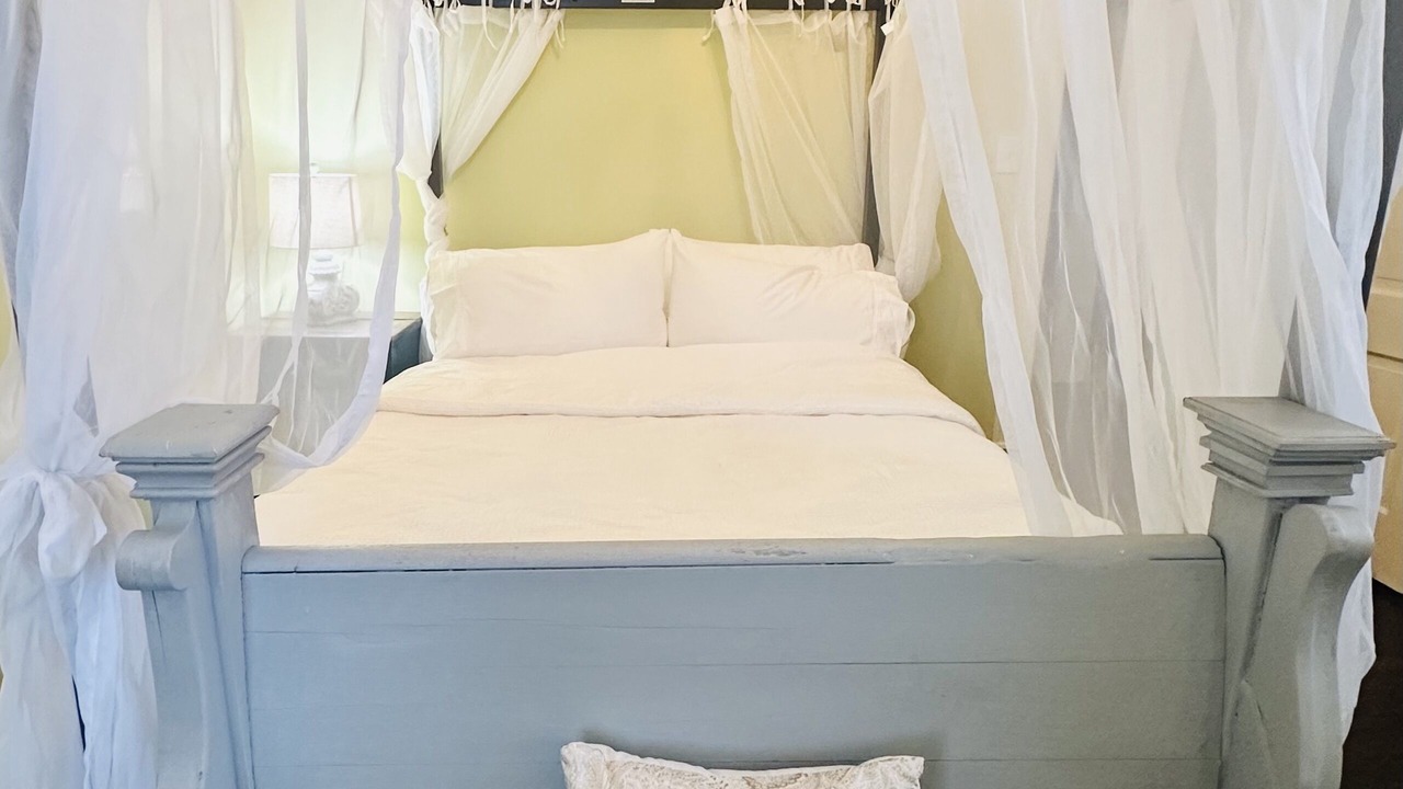 Photo of Bedroom in Leavenworth