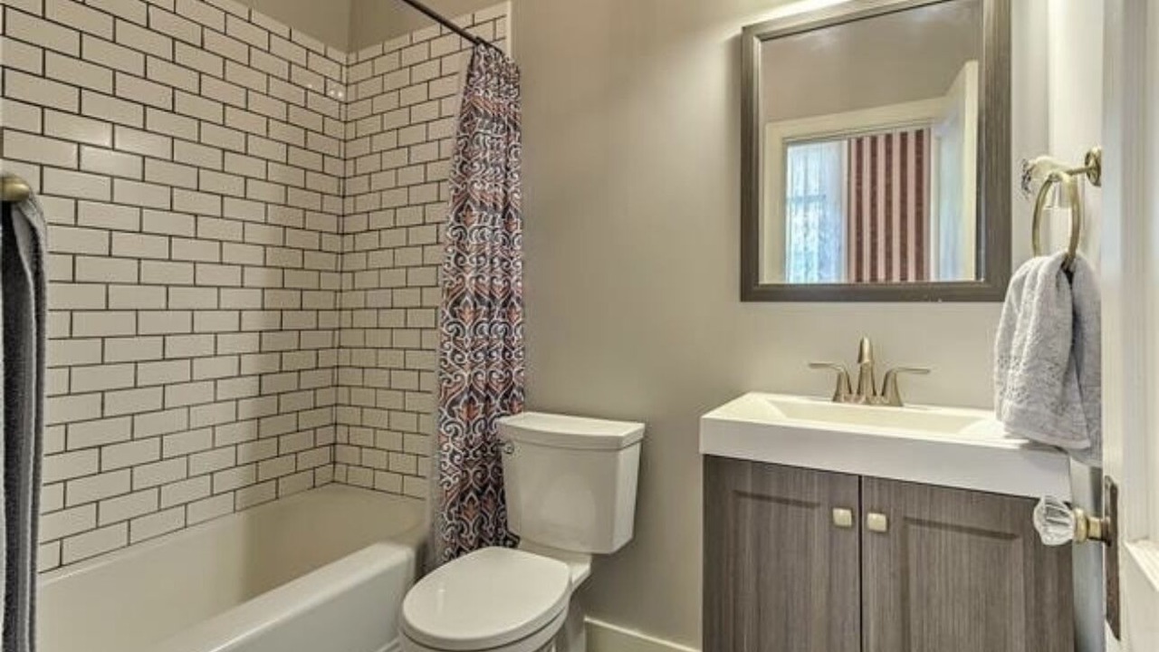Photo of Bathroom in Leavenworth