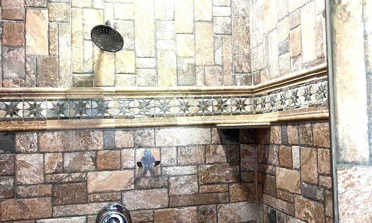 Photo of Bathroom in Gober