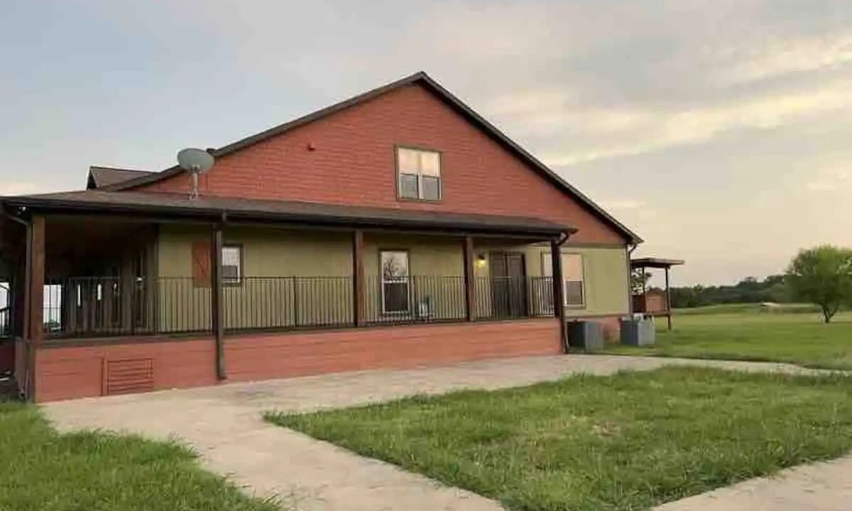 Photo of Outdoor in Gober