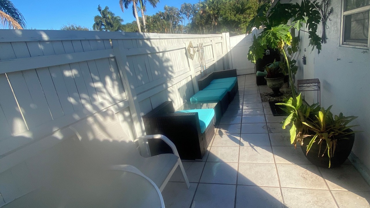 Photo of Patio Balcony in Florida Gardens