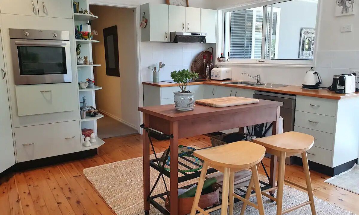 Photo of Kitchen in Macmasters Beach