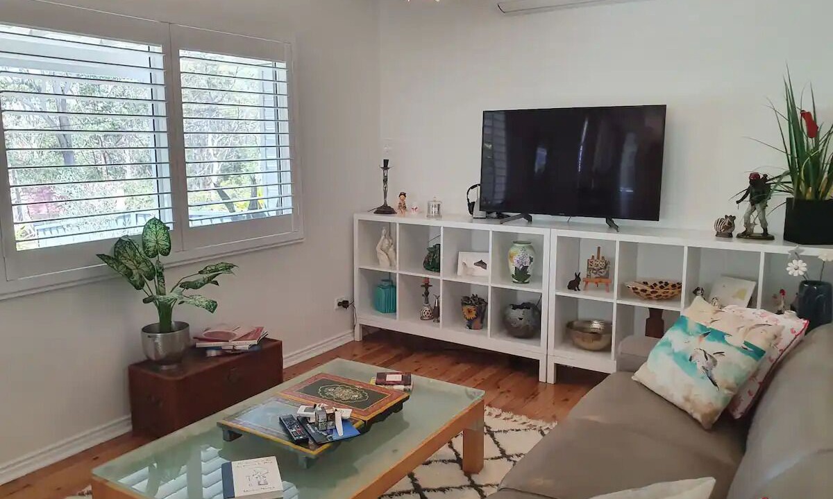 Photo of Livingroom in Macmasters Beach