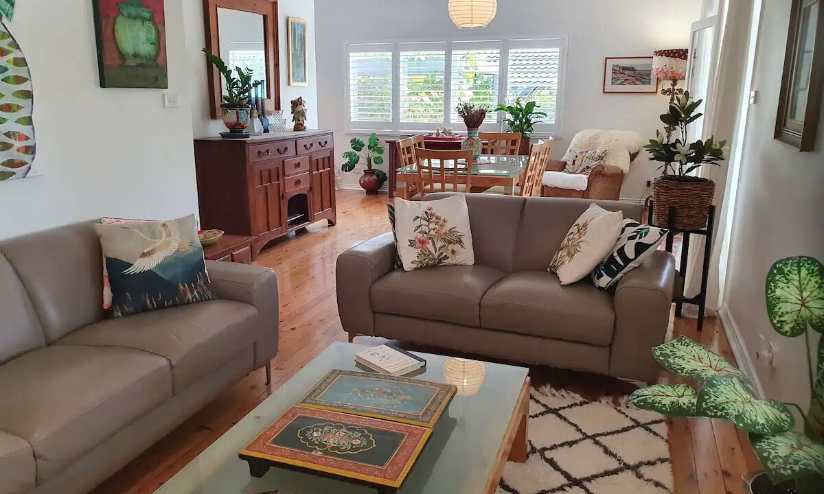 Photo of Livingroom in Macmasters Beach