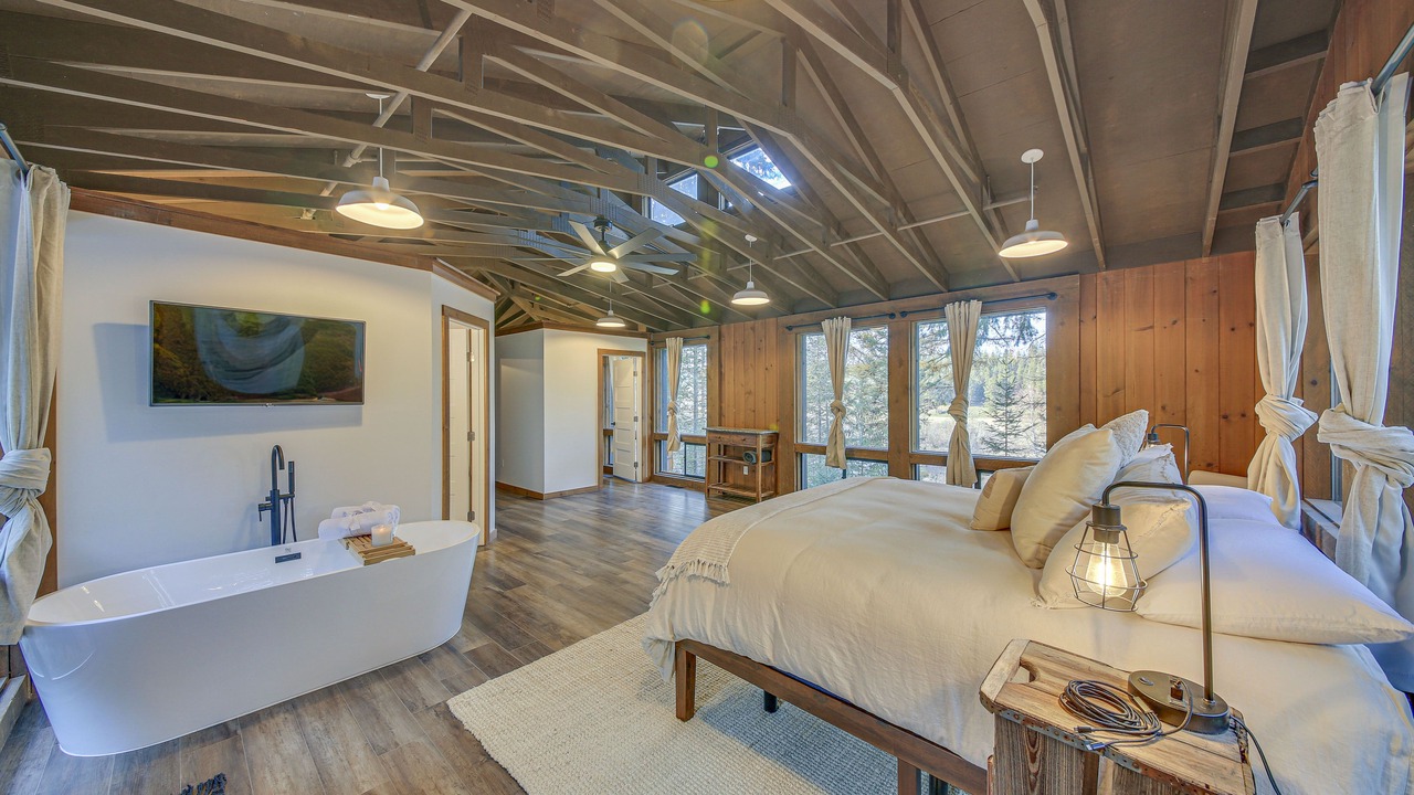 Photo of Bedroom in Bonners Ferry