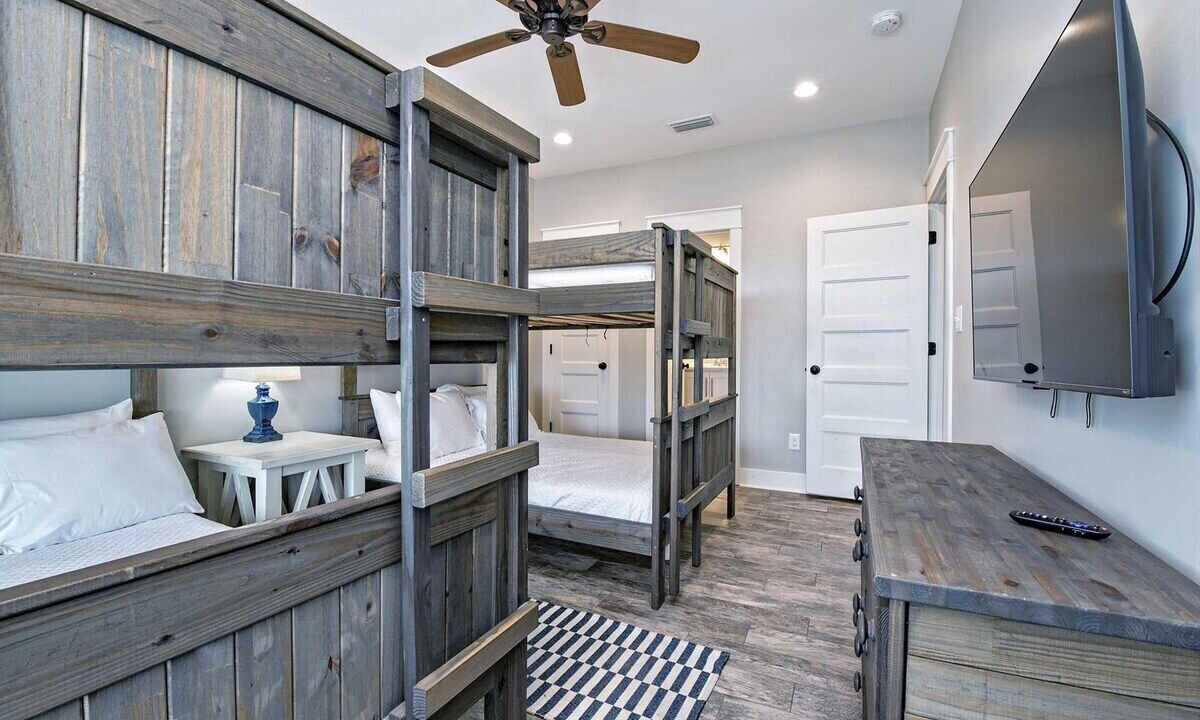 Photo of Bedroom in Southpointe