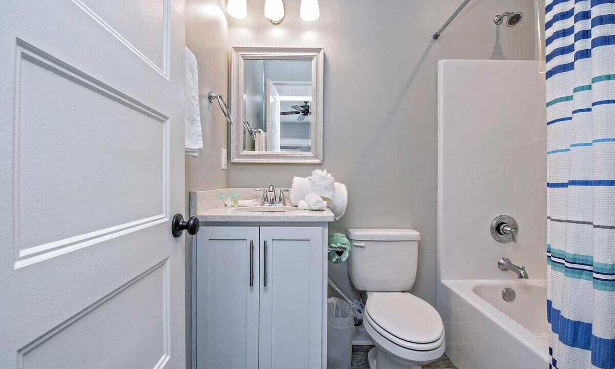 Photo of Bathroom in Southpointe