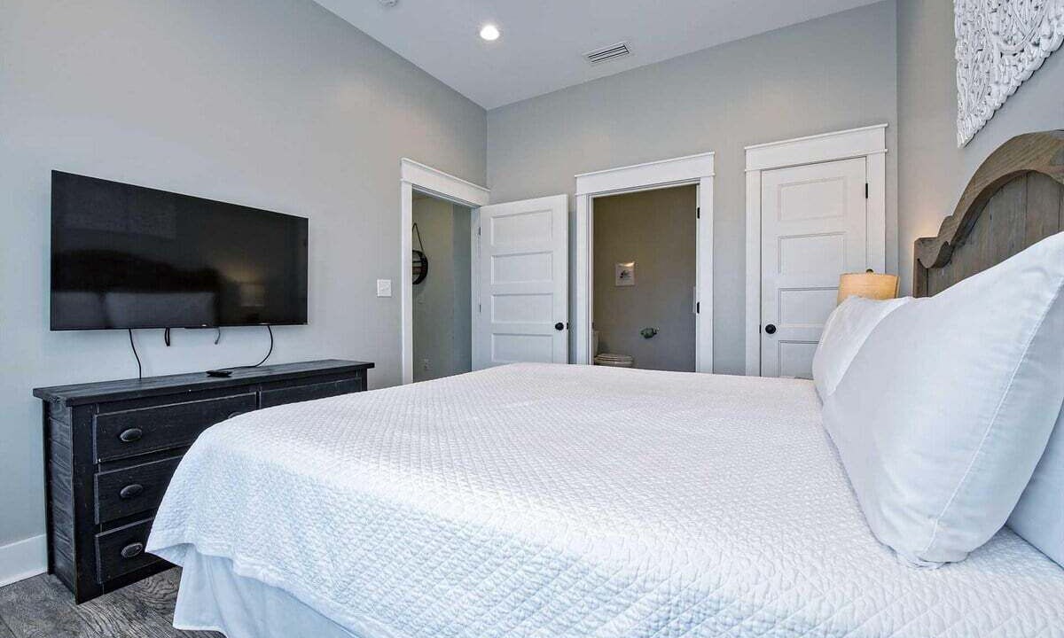 Photo of Bedroom in Southpointe