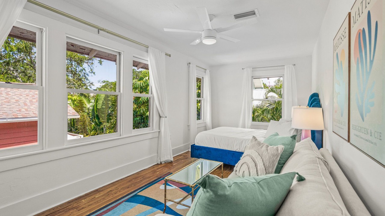Photo of Bedroom in Downtown