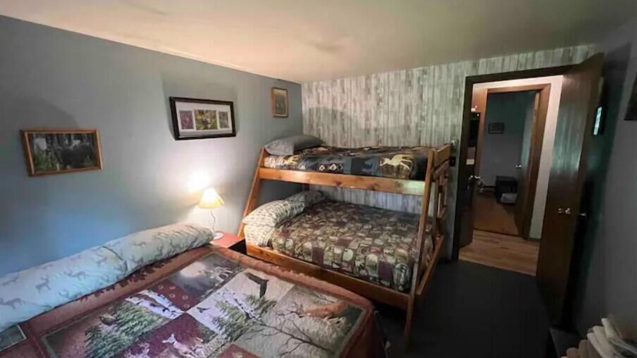 Photo of Bedroom in Russell