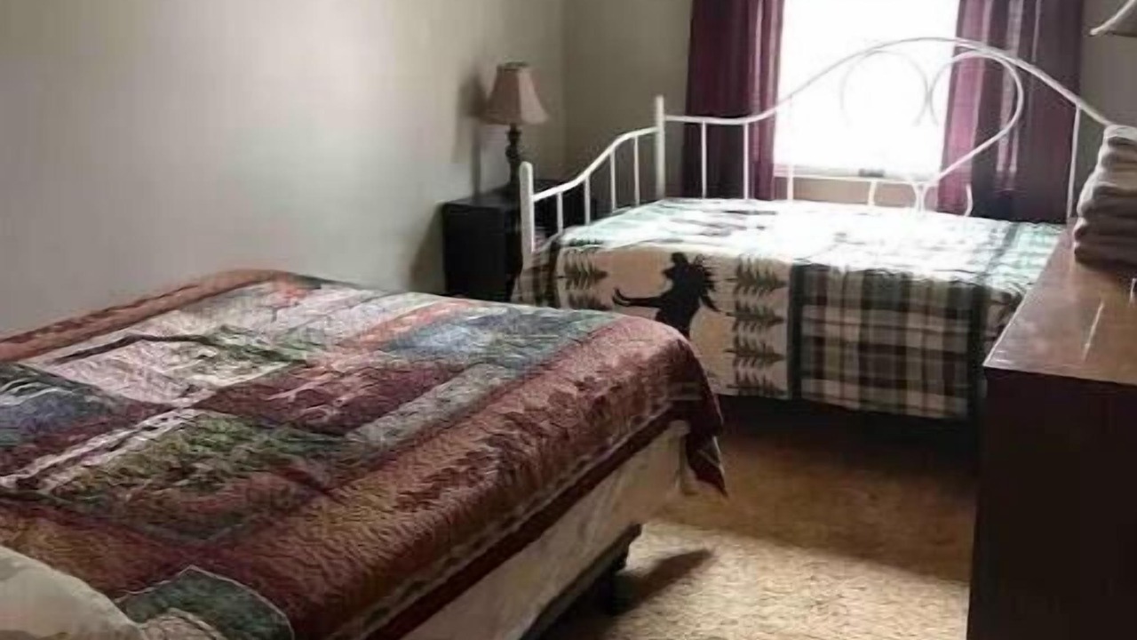 Photo of Bedroom in Russell