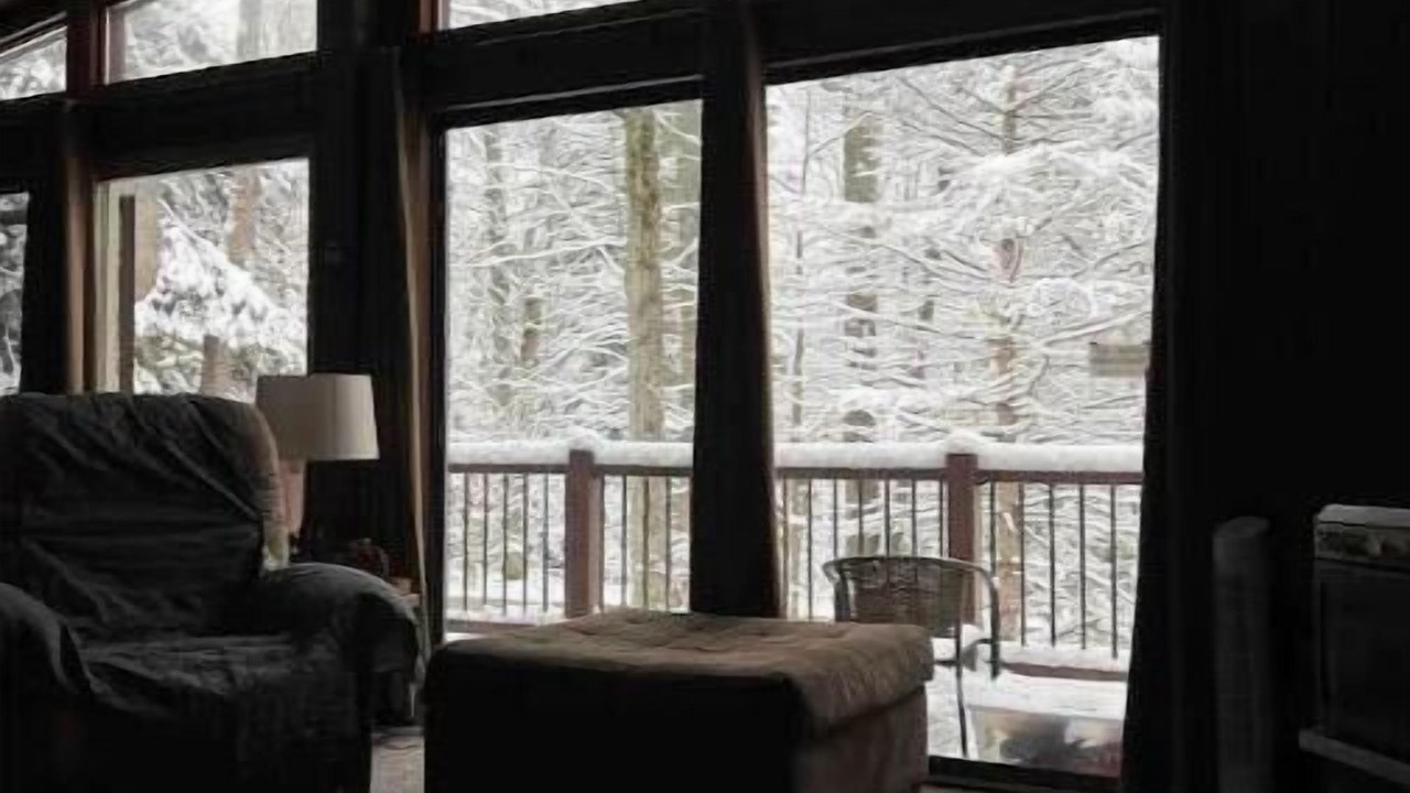 Photo of Livingroom in Russell