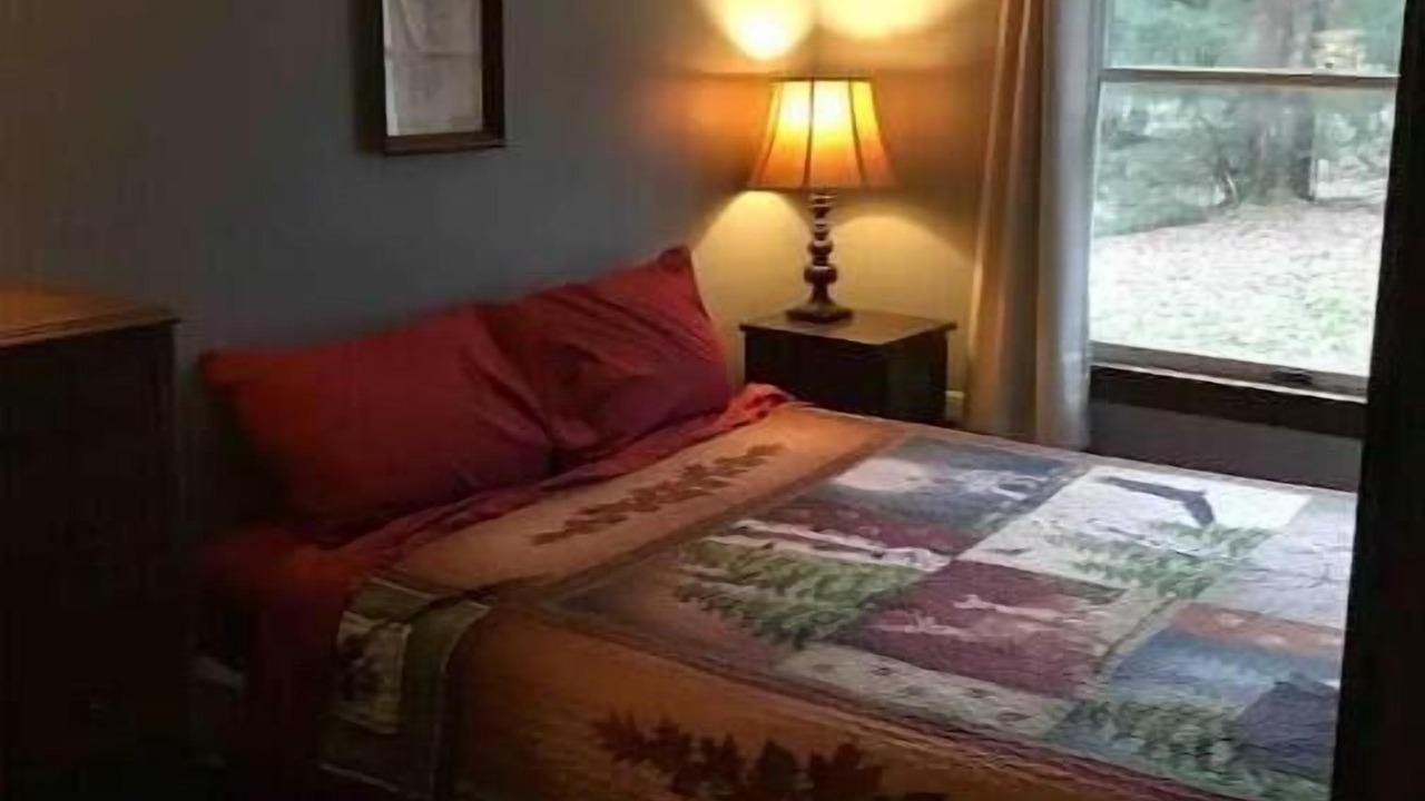 Photo of Bedroom in Russell