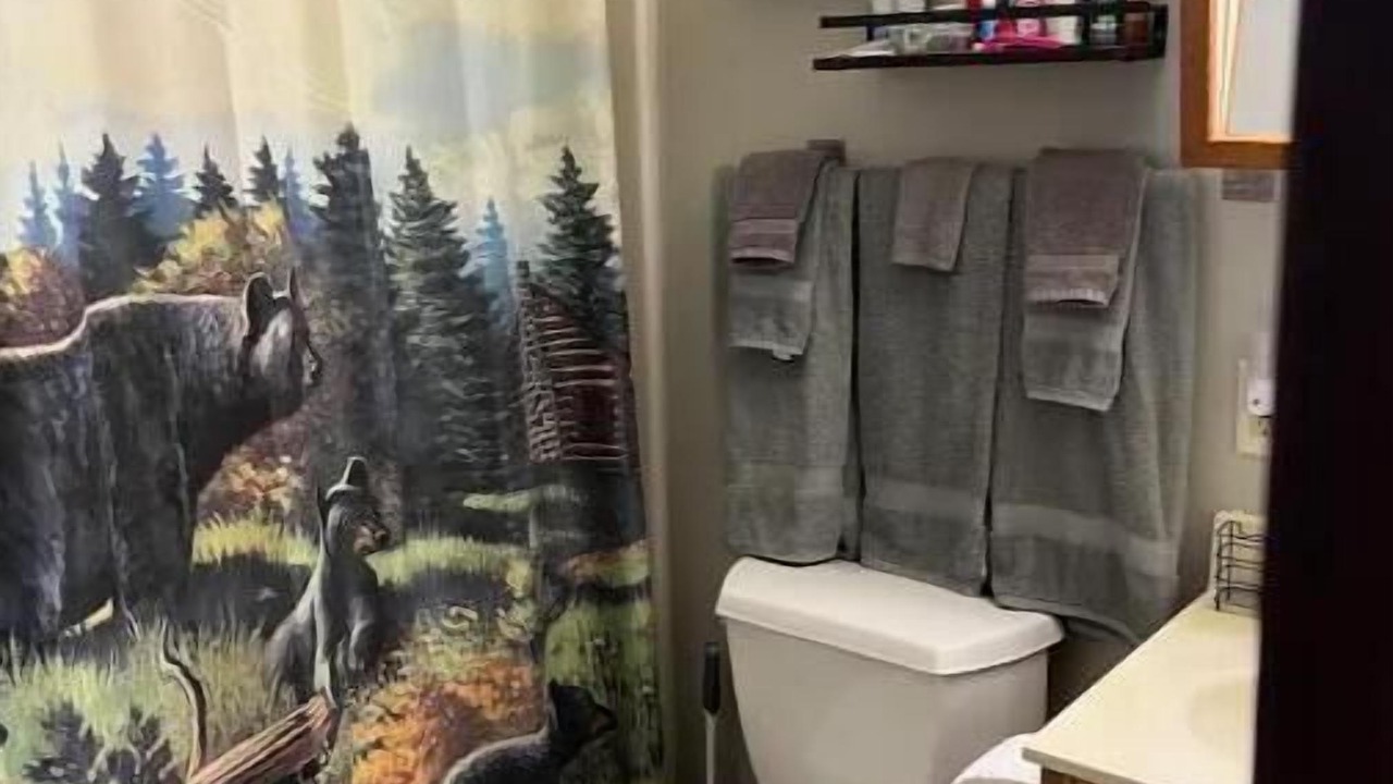 Photo of Bathroom in Russell