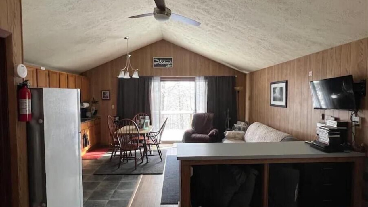 Photo of Livingroom in Russell