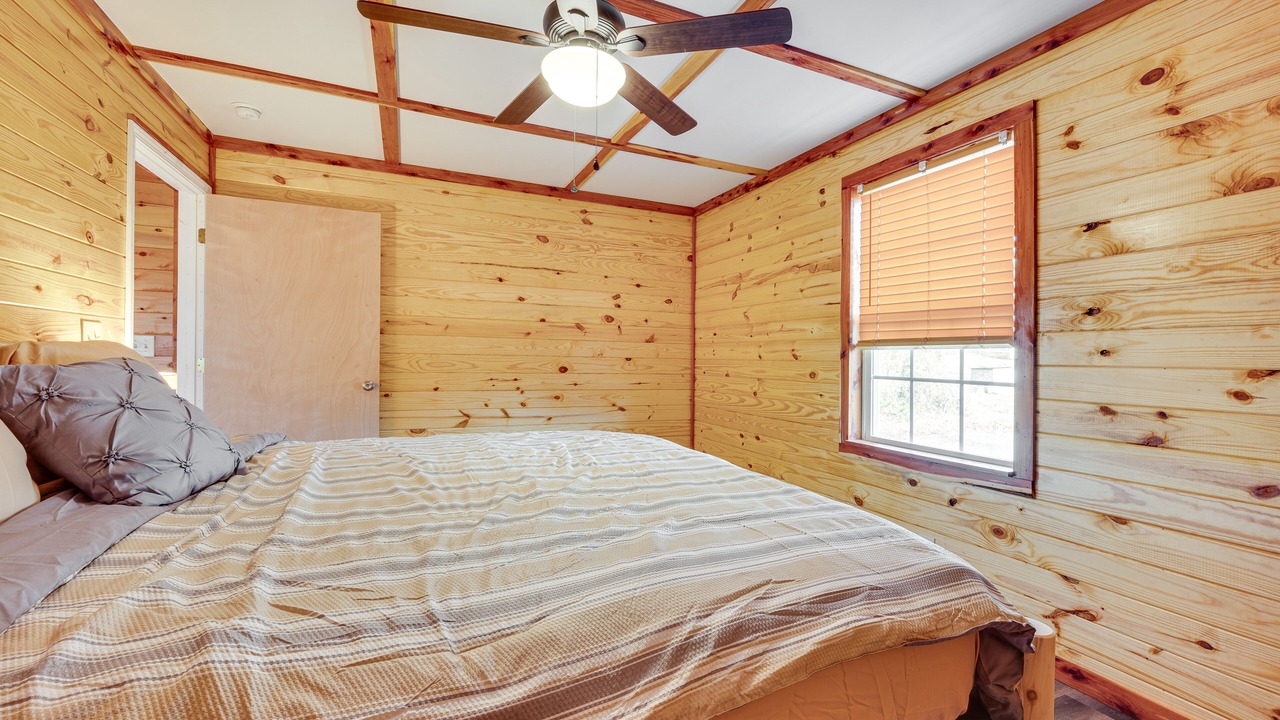 Photo of Bedroom in Troy