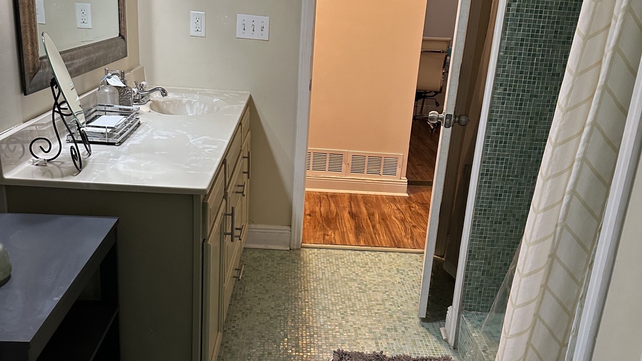 Photo of Bathroom in Church Street