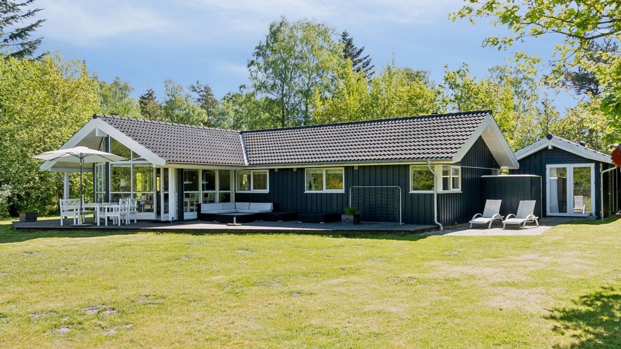 Photo of Others in Femmøller