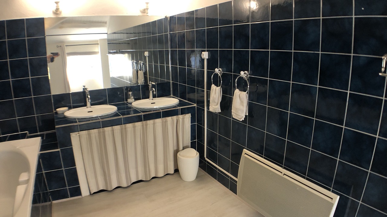 Photo of Bathroom in Sabran