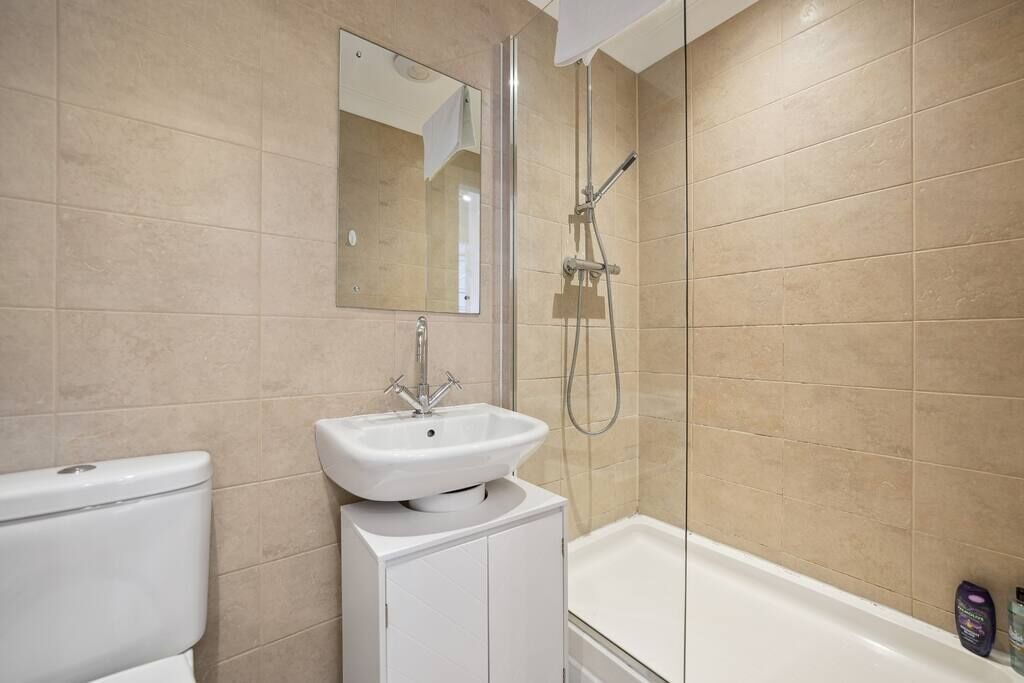 Photo of Bathroom in City Centre Glasgow
