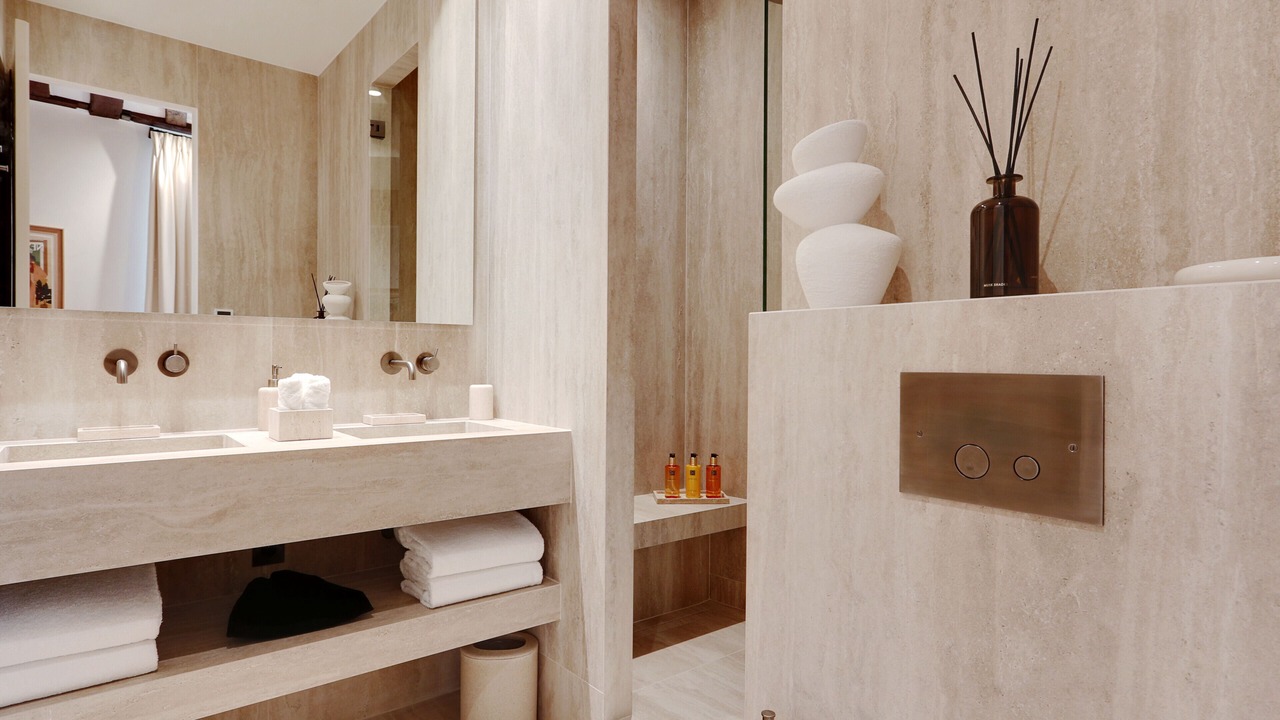 Photo of Bathroom in 6th Arrondissement