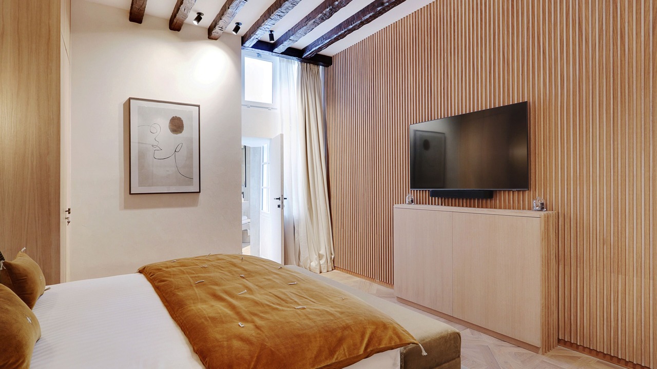 Photo of Bedroom in 6th Arrondissement