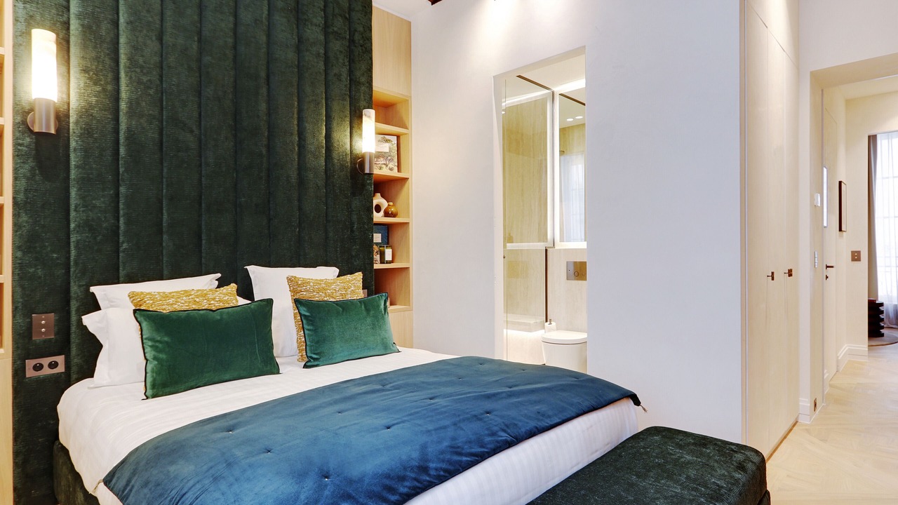 Photo of Bedroom in 6th Arrondissement
