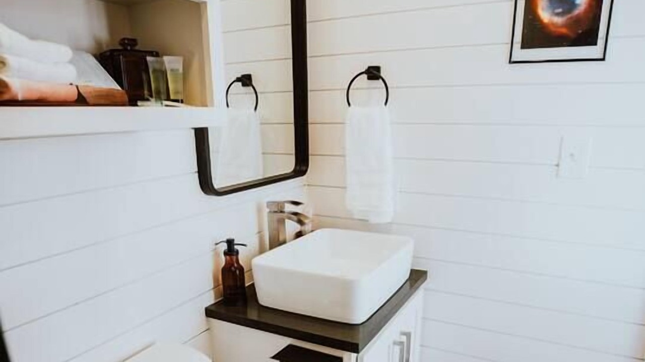 Photo of Bathroom in Alpine