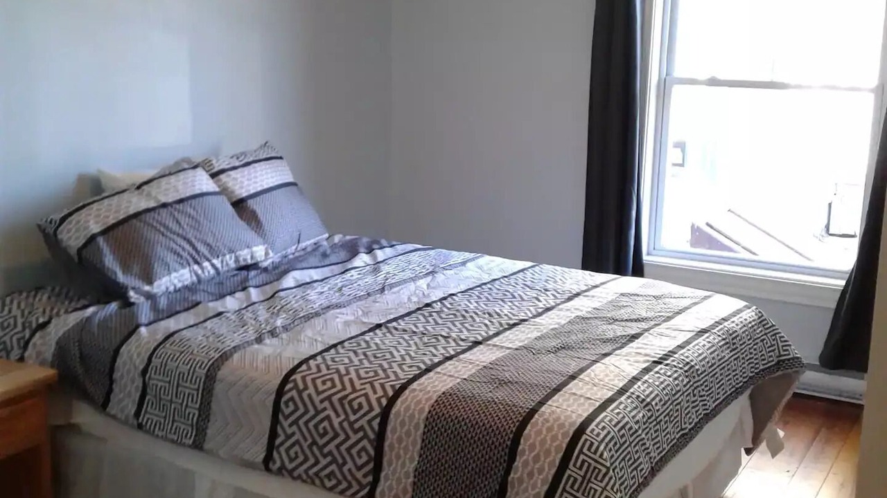 Photo of Bedroom in Stoney Creek
