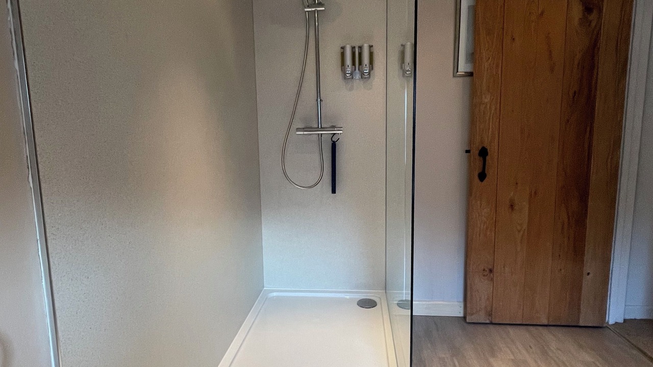 Photo of Bathroom in Axmouth