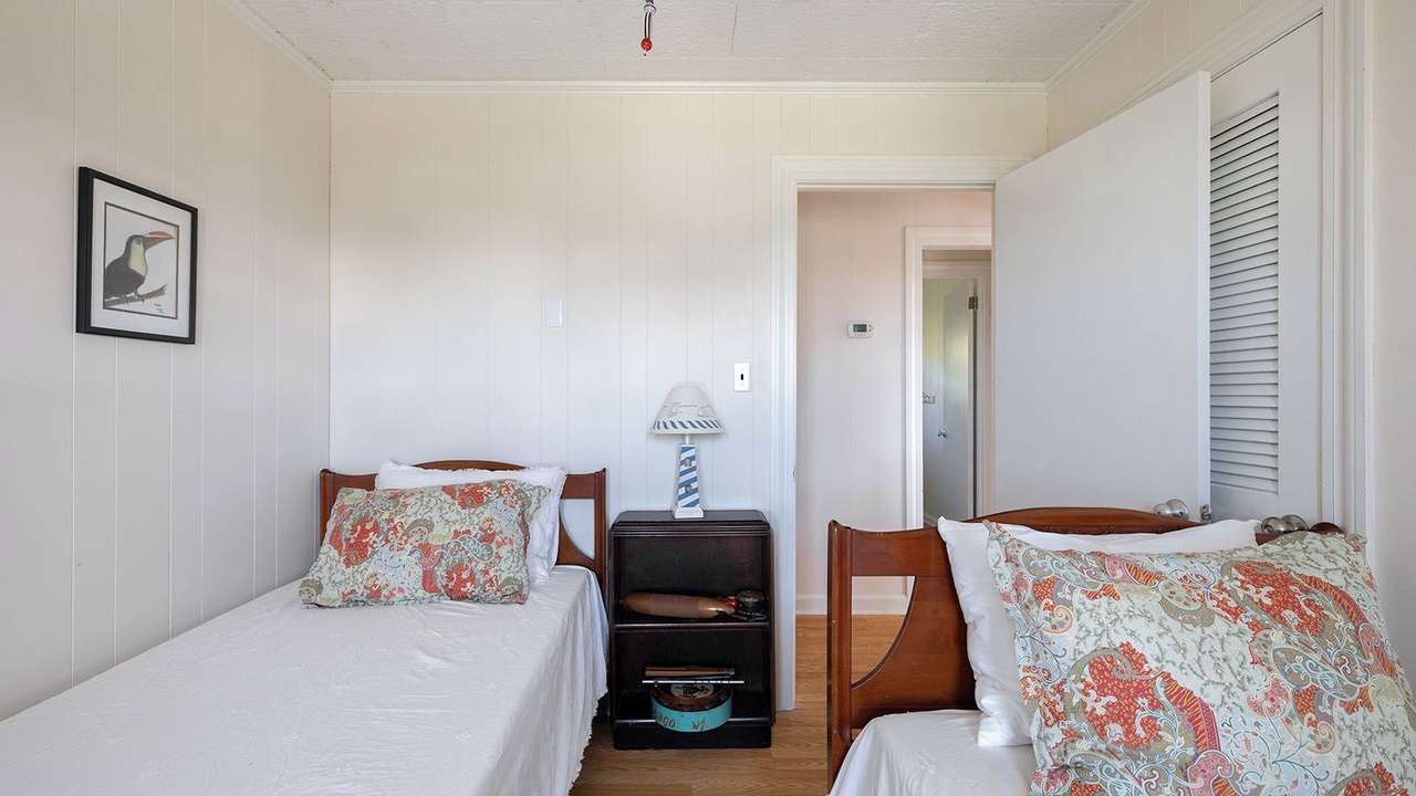 Photo of Bedroom in Pine Knoll Shores