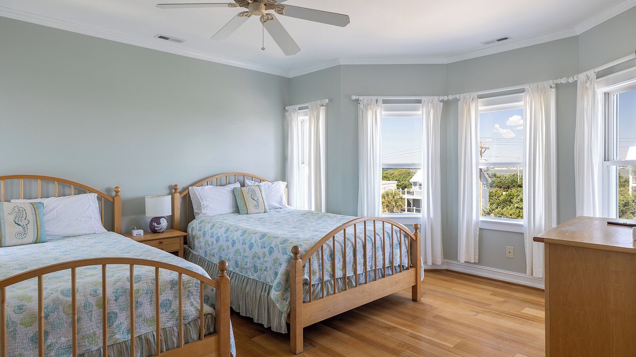 Photo of Others in Emerald Isle