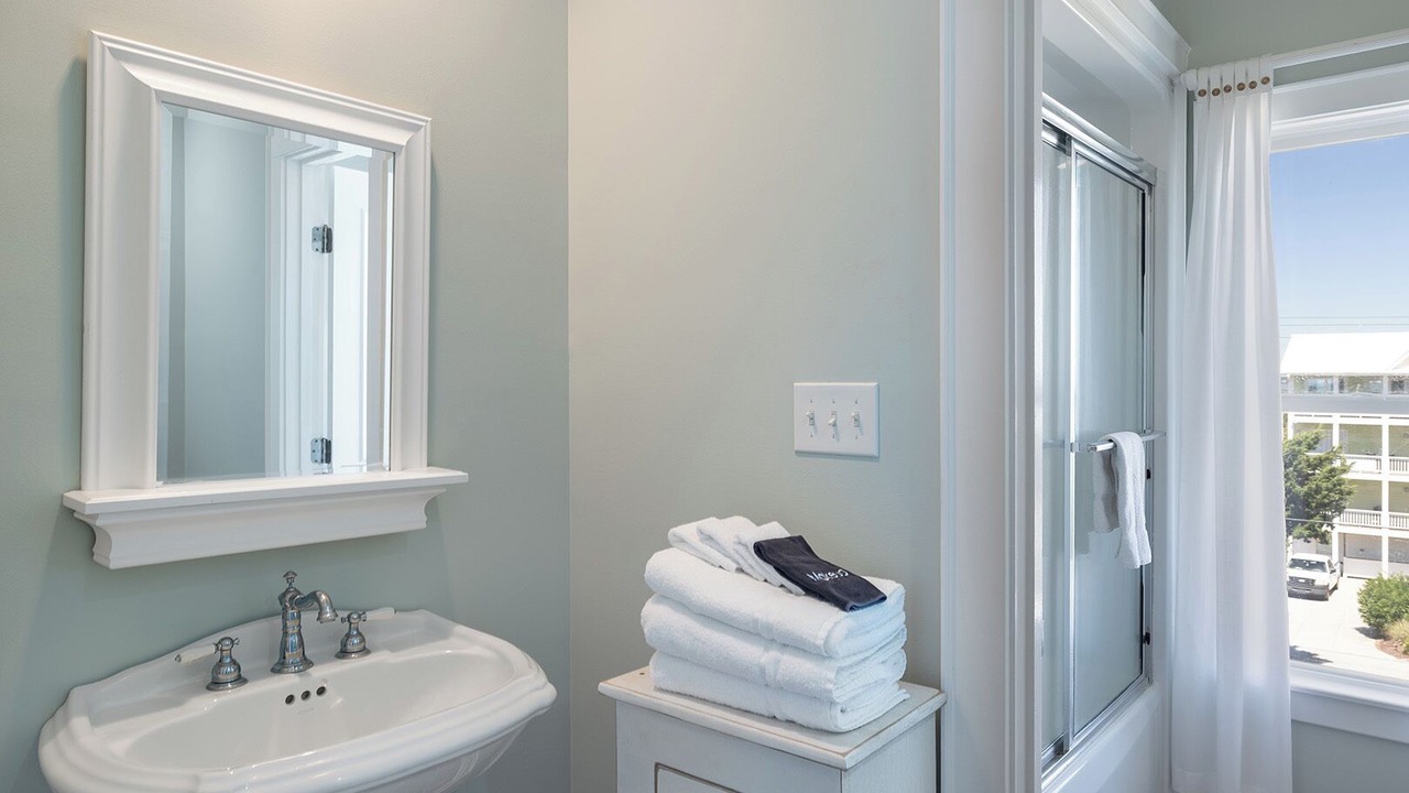 Photo of Bathroom in Emerald Isle