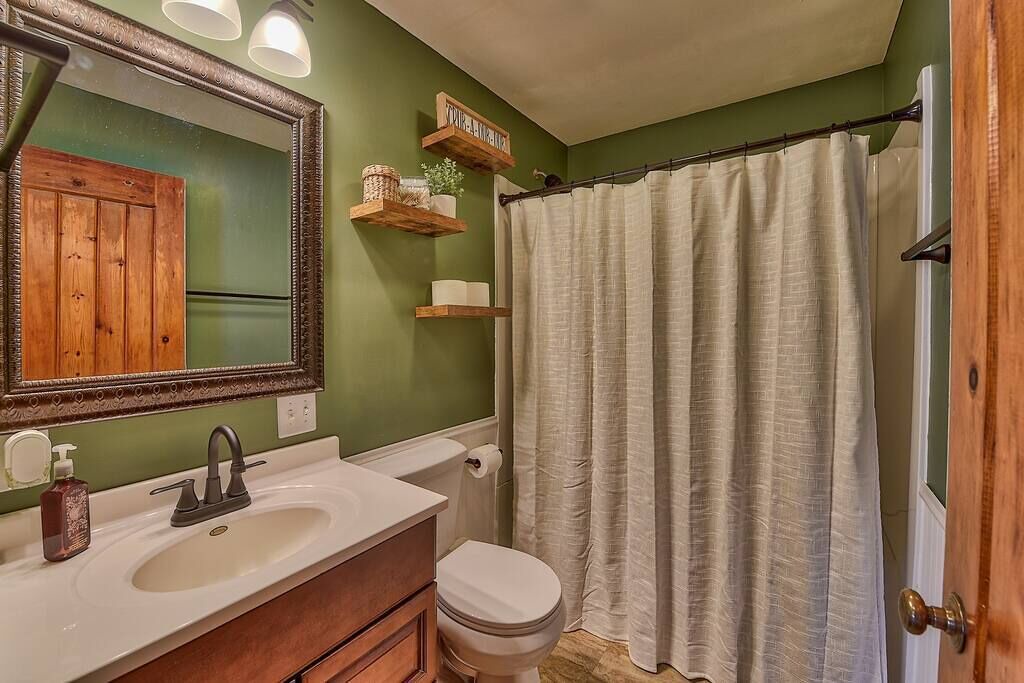 Photo of Bathroom in Newberry