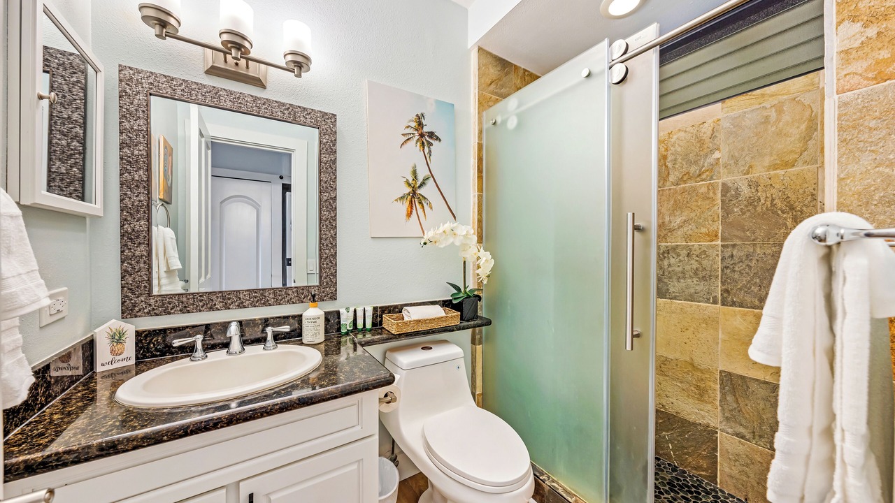 Photo of Bathroom in Poipu